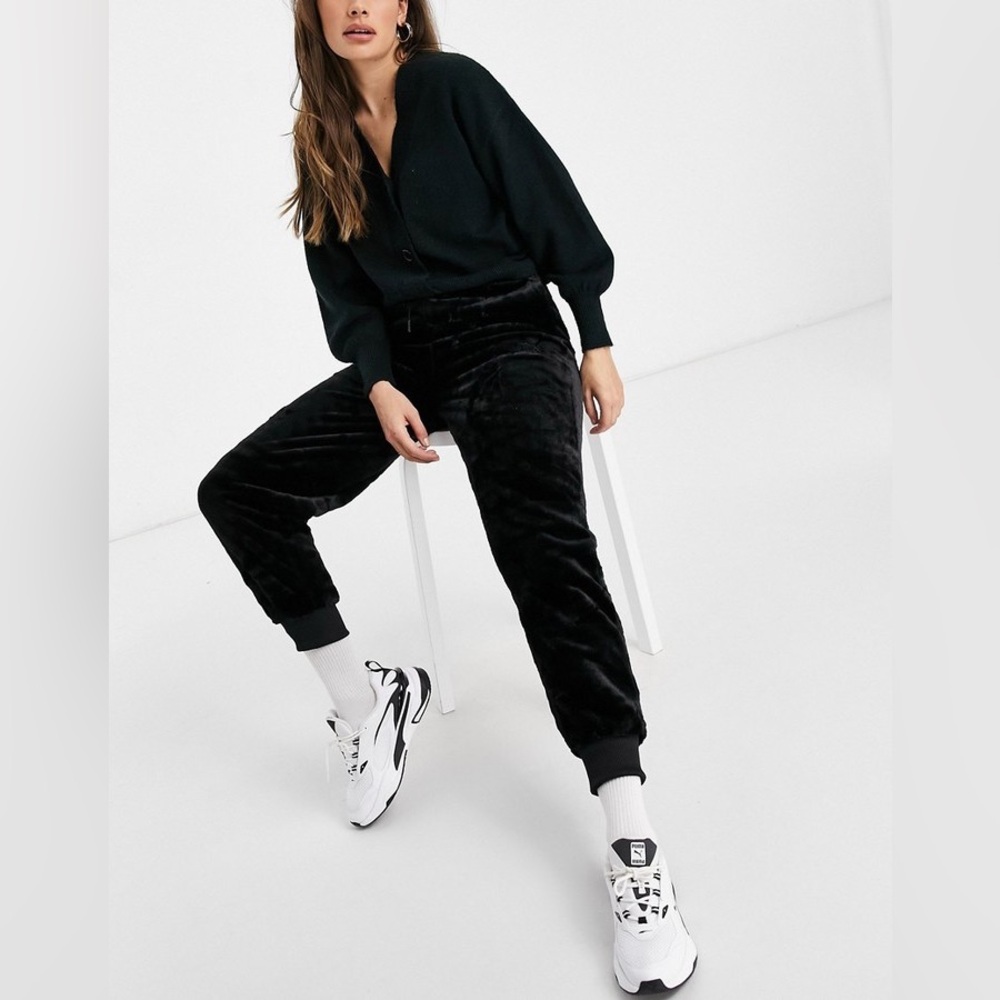 ASOS Exclusive Puma Winter Classics Faux Fur Sweatpants In Black Small